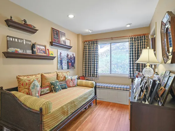 4525 Greystone Avenue image 17 of 24