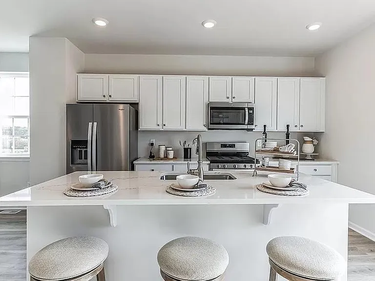 210 Macoun Way — Photo 4