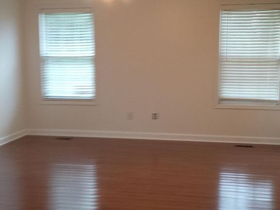 5th image of 530 Grassland Dr