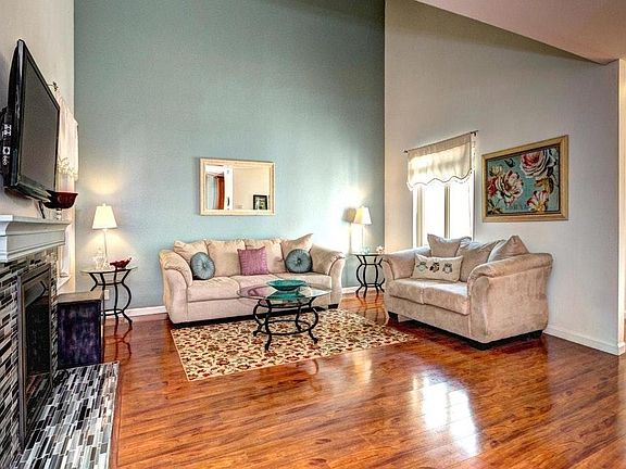 2nd image of 2601 S Park Ln