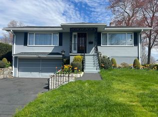 32 Partridge Dr, Waterbury, CT 06708