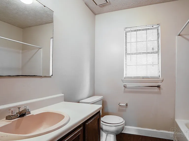 Ozark Estates — Photo 3