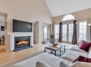 204 Shearwater Ct West 52 image 1 of 47