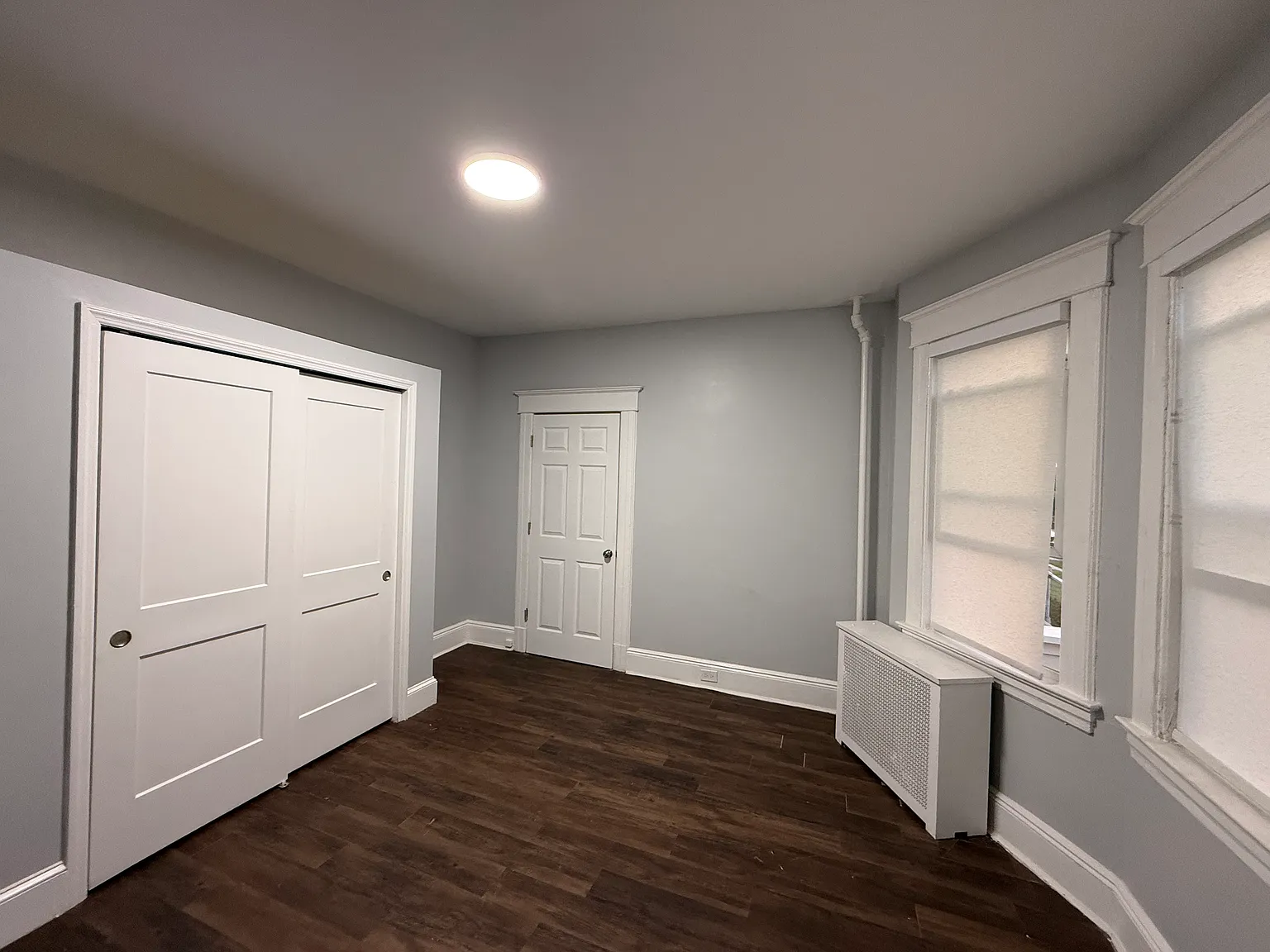 2 bed, 800 sqft, $2,500 — Photo 3