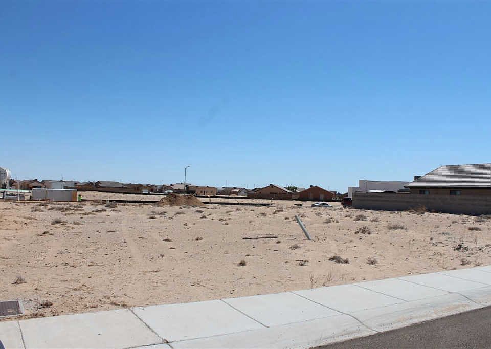 2nd image of 3421 E Edna Lopez Ct