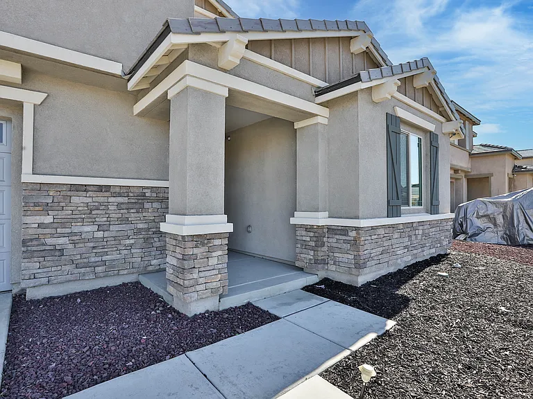 4551 Highland Ave — Photo 4