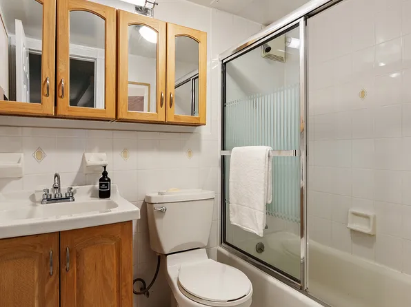 424 West 49th Street image 7 of 11