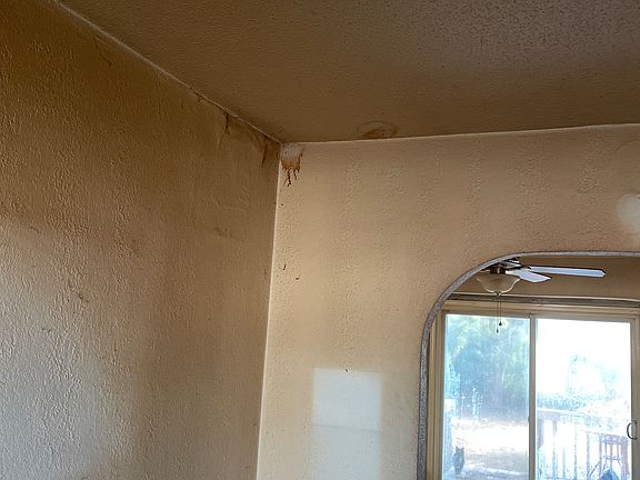 2nd image of 228 Whitelaw Ave