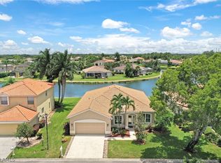 11079 Lakeland Cir, Fort Myers, FL 33913
