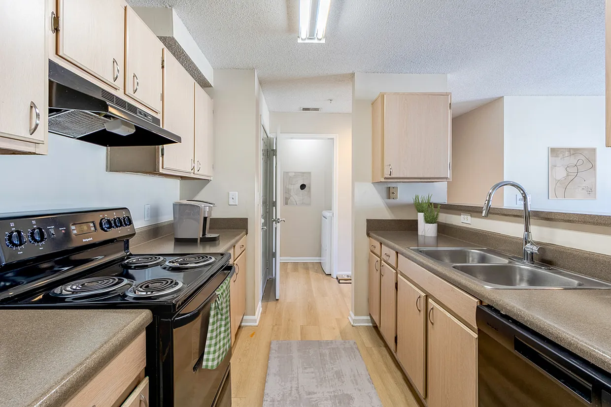 Cherry Grove Commons Apartments — Photo 3