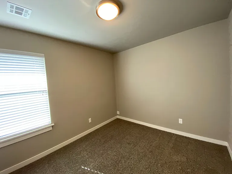 1503 Macalpine St — Photo 6
