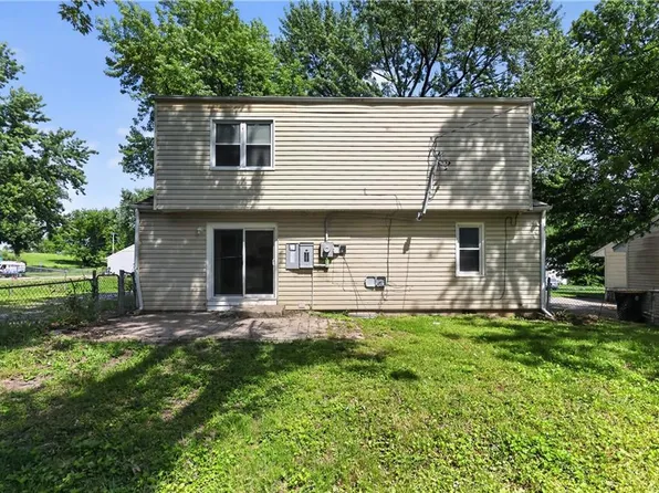 5318 N Garfield Ave, Kansas City, MO 64118