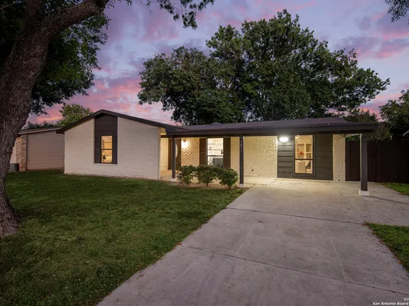 1044 valley forge, Schertz, TX 78154
