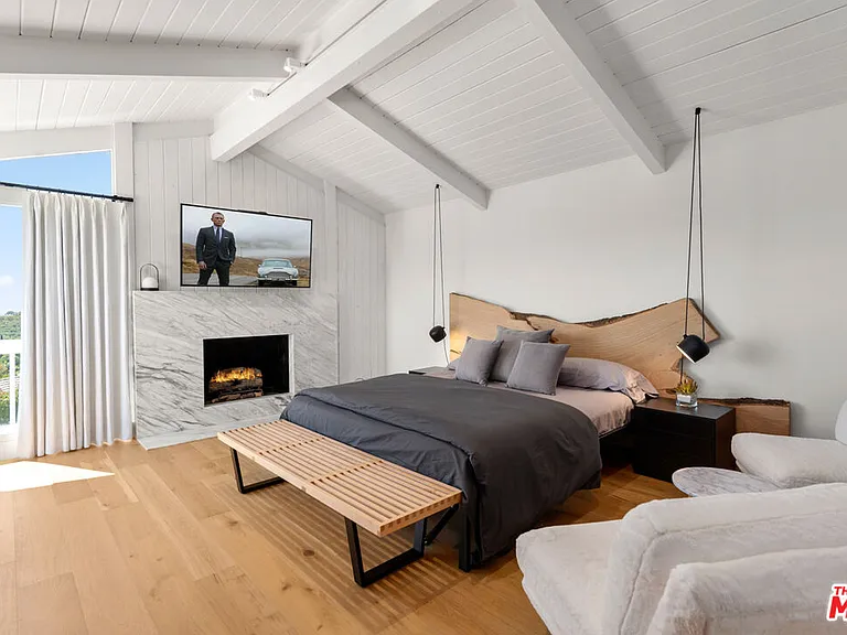 23901 Malibu Knolls Rd — Photo 29
