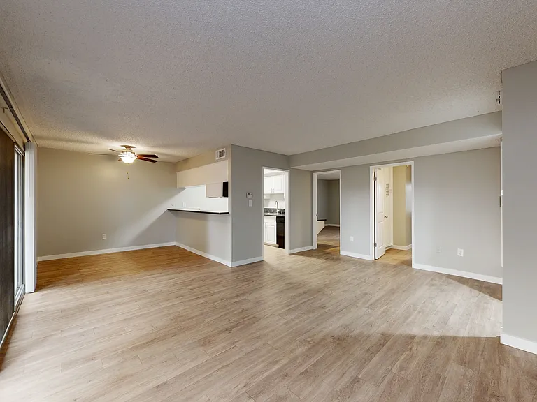 Pine Lake Apartments — Photo 32