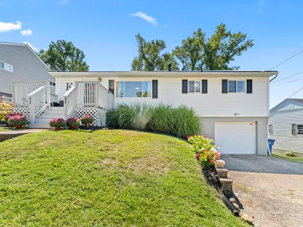 111 Broadmoor Dr, Huntington, WV 25705