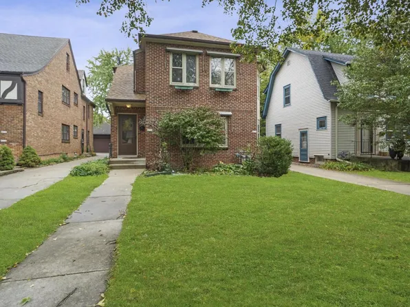 4212 North Farwell AVENUE #4214, Shorewood, WI 53211