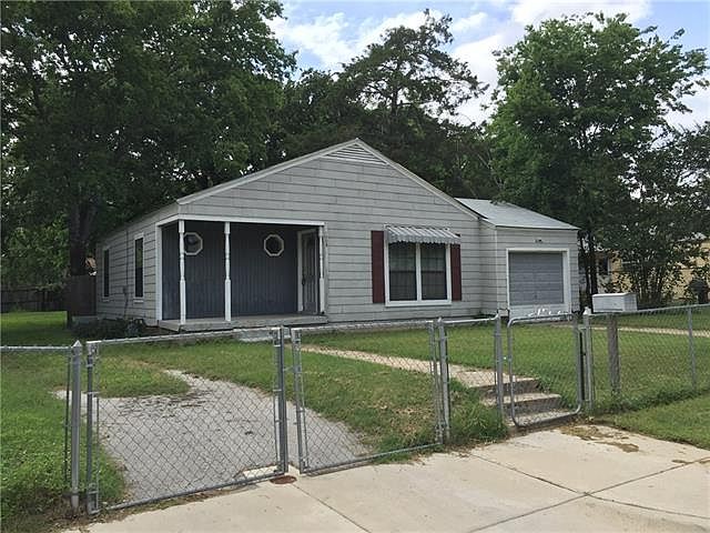 1st image of 1009 Clarence St E