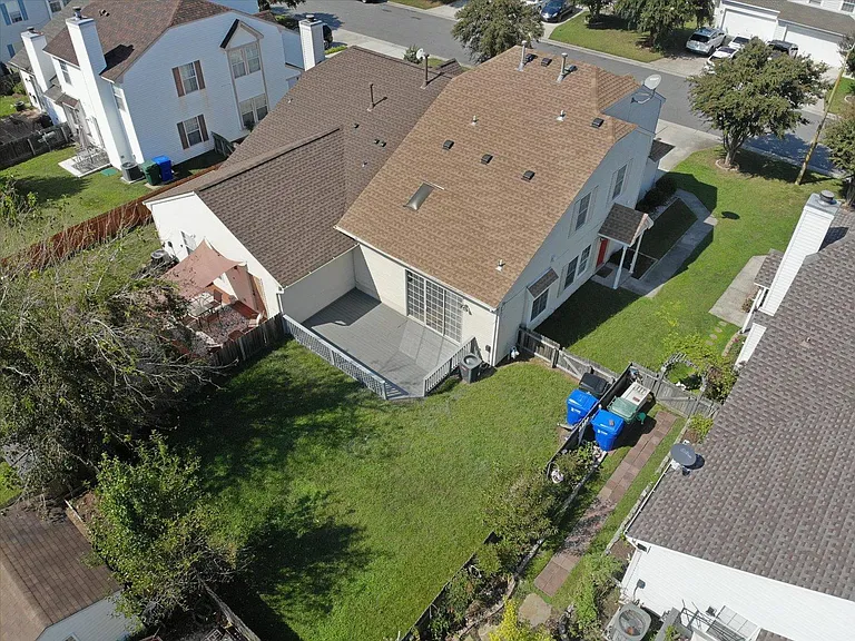 6226 Oakglen Dr — Photo 32