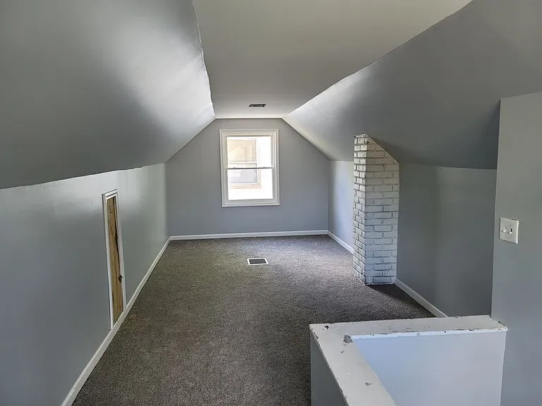 24708 Stanford St — Photo 6