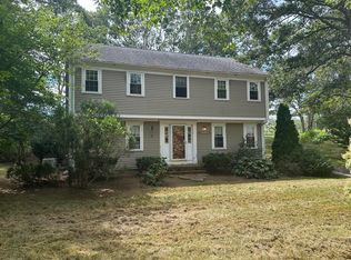 8 Deep Wood Dr, Forestdale, MA 02644