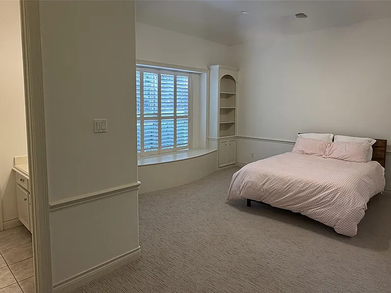8615 Haven Woods Way — Photo 11