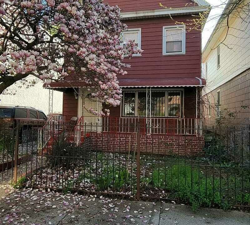 1st image of 325 E 31st St #1