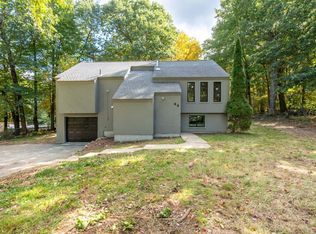 44 Redfield Cir, Derry, NH 03038