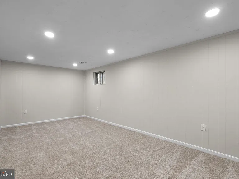 3351 Buehler Ct #99 — Photo 38