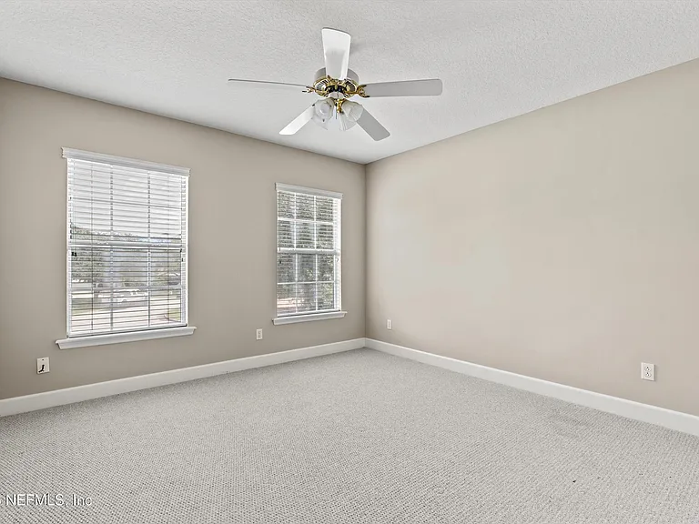 7610 Sentry Oak Cir W — Photo 29
