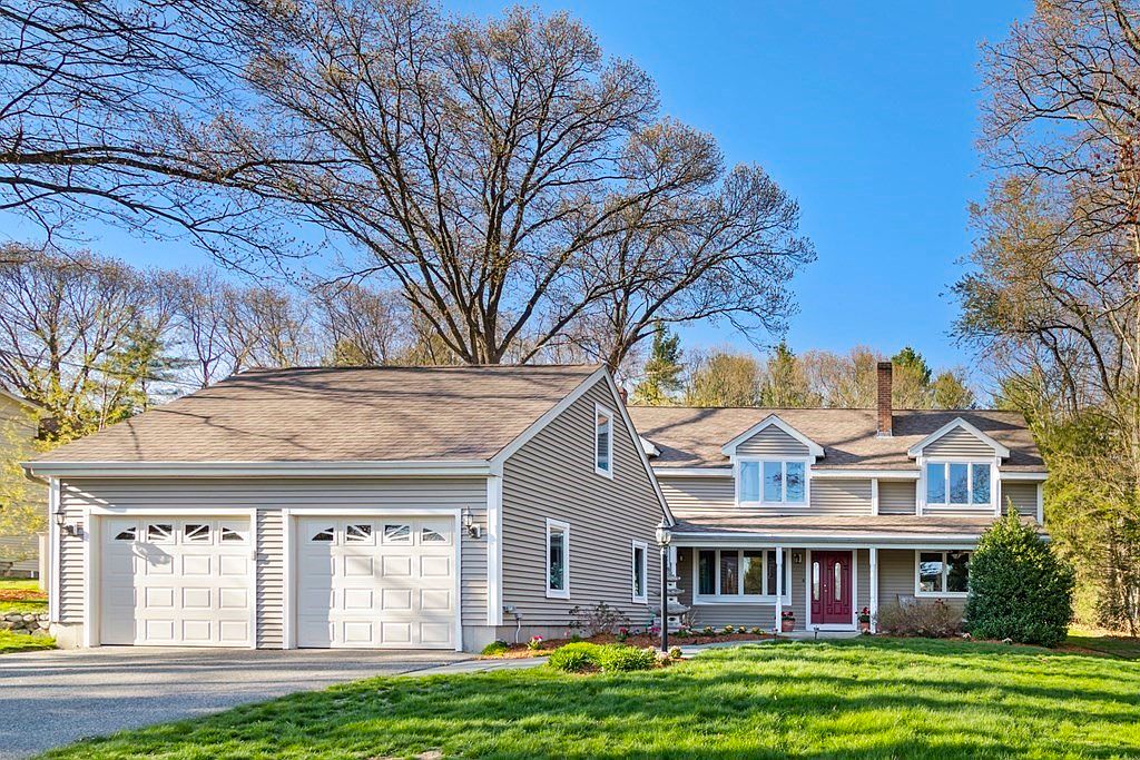 55 Pillings Pond Rd, Lynnfield, MA 01940 Zillow