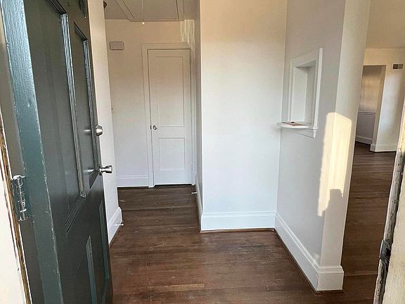 2nd image of 1545 Rugby Ave