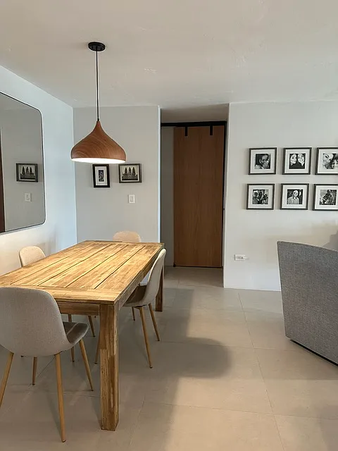 3 bed, 1200 sqft, $2,375 — Photo 3