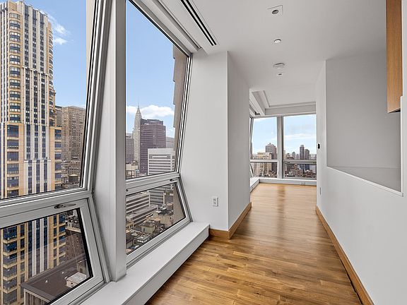 4th image of 400 5th Ave #36EC