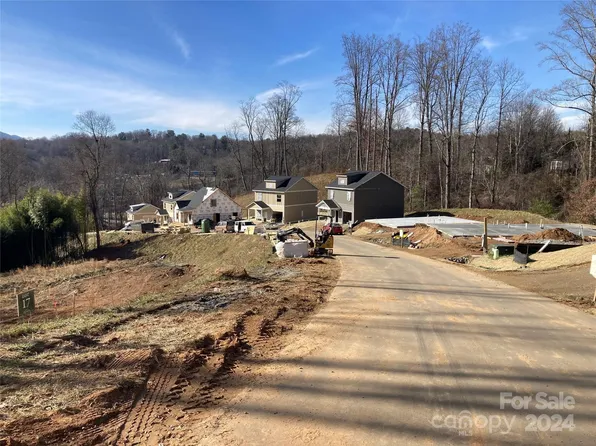 155 Northbend Dr, Asheville, NC 28804