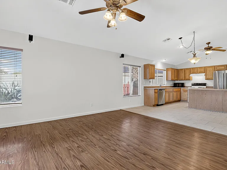 15481 W Mauna Loa Ln — Photo 16