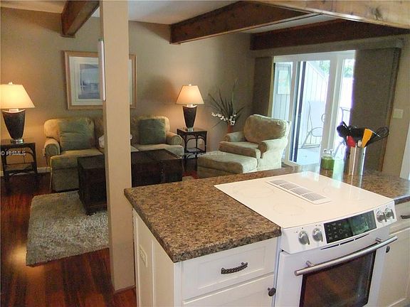 4th image of 125 Shipyard Dr APT 210