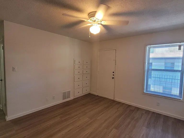 Penthouse — Photo 73