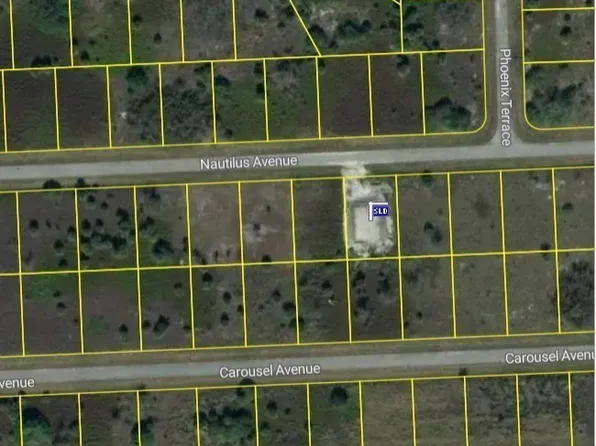 211 Nautilus Ave, Labelle, FL 33935