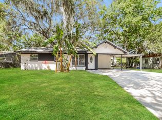 1612 Hampton Rd, Leesburg, FL 34748