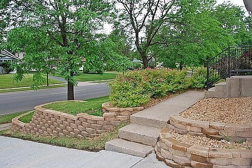 Nice front entry with attractive landscaping.