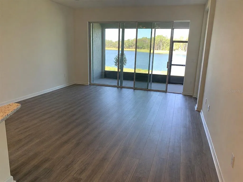 2 bed, 2.0 bath, 1658 sqft, $2,500 — Photo 4