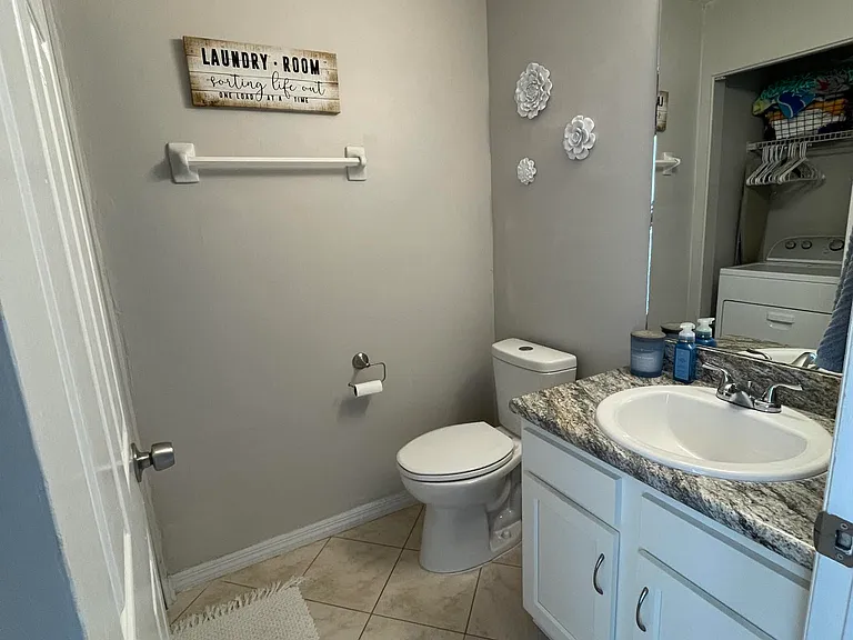 7623 Baymeadows Cir W — Photo 3