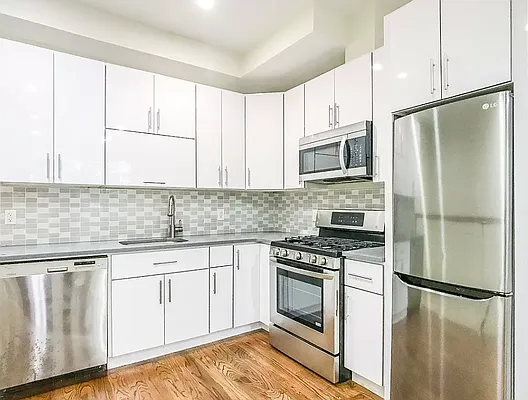 Rented by Rental Solutions Inc | media 9