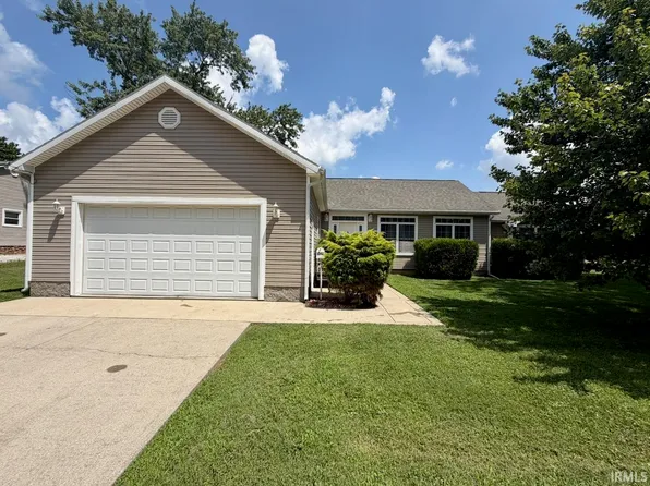 104 E Foster St, Fort Branch, IN 47648