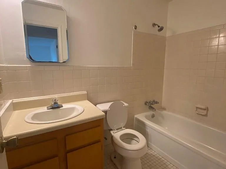 108 Cherokee Cir — Photo 3