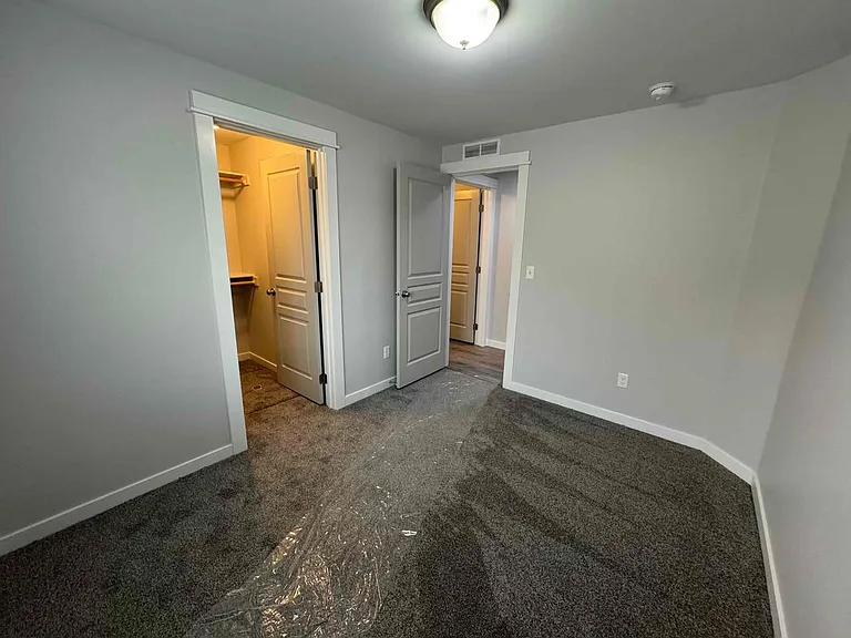 2205 E Elm Grove Dr — Photo 12