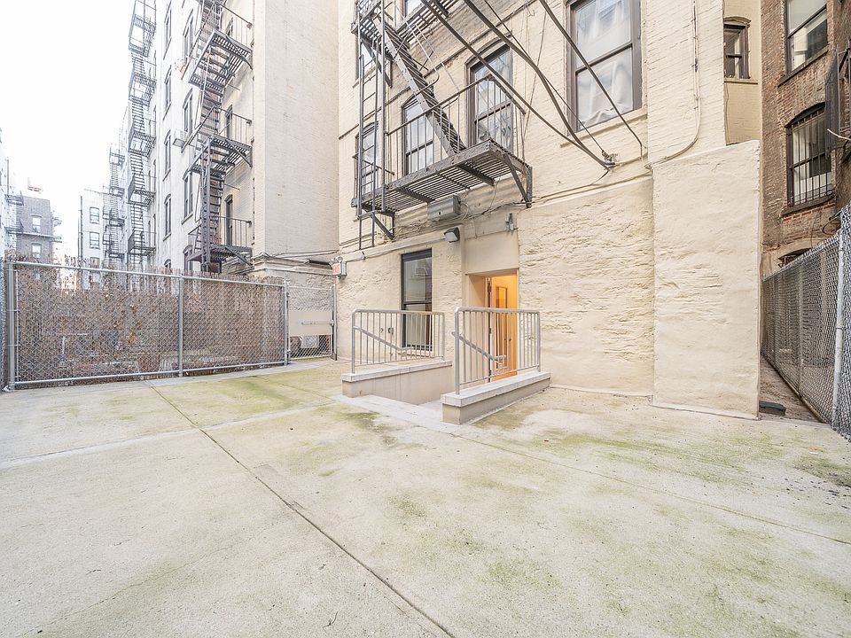 1st image of 65 W 106th St #B1