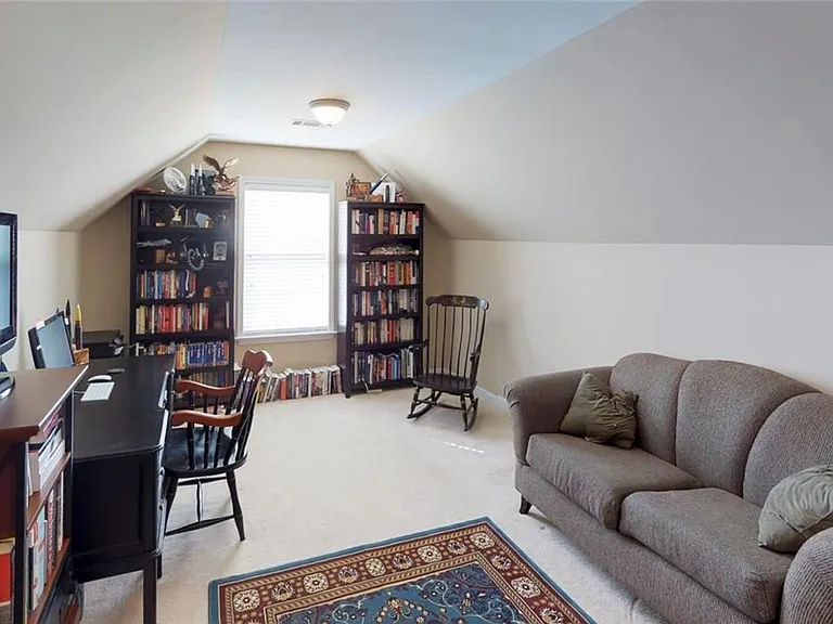 9243 Whispine Ct — Photo 35