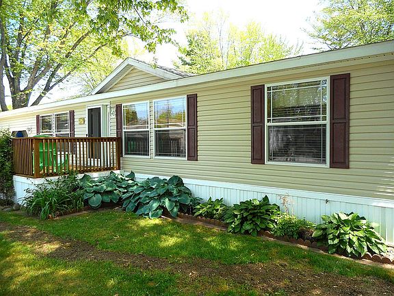 3rd image of 2778 Birch St